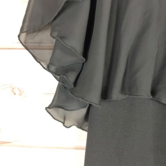 Find me plus 2X dressy jumpsuit Woman’s sheer overlay on top sewn in. - Picture 3 of 15